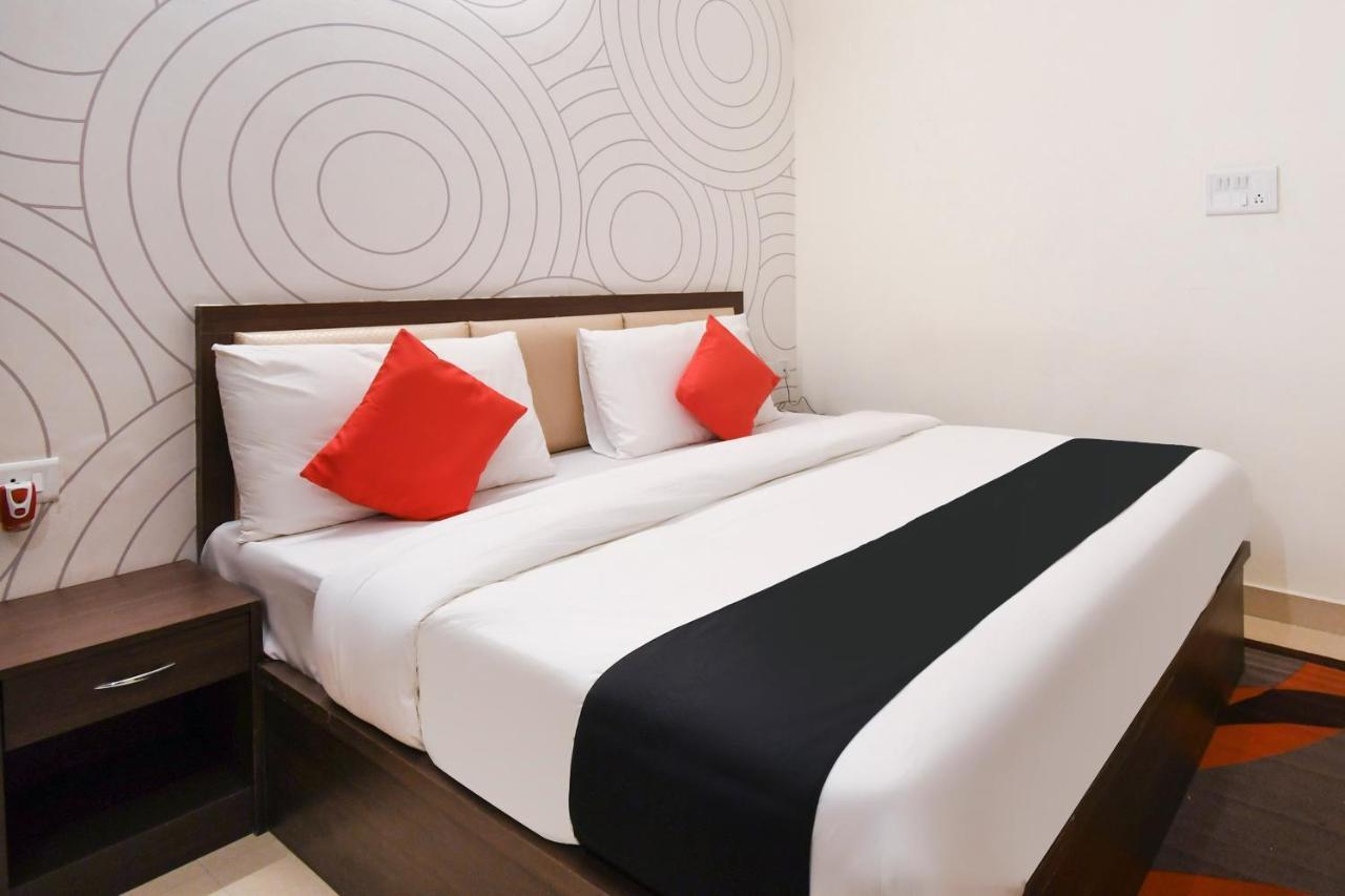 Capital O 70097 Sudha Inn Lucknow Exterior photo