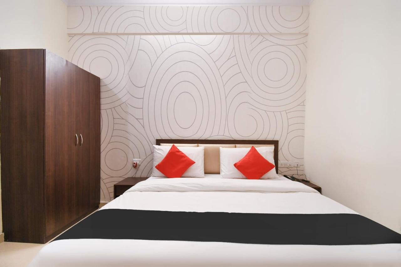 Capital O 70097 Sudha Inn Lucknow Exterior photo